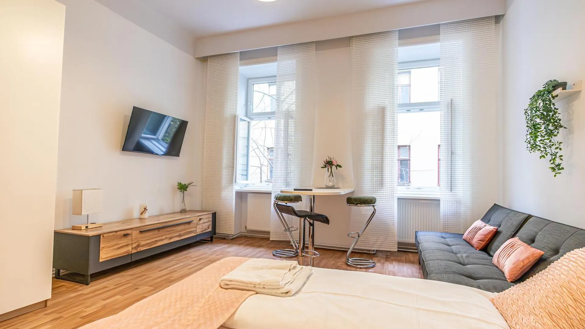 Elegant 2Br City Retreat Prime Central Location Vienna