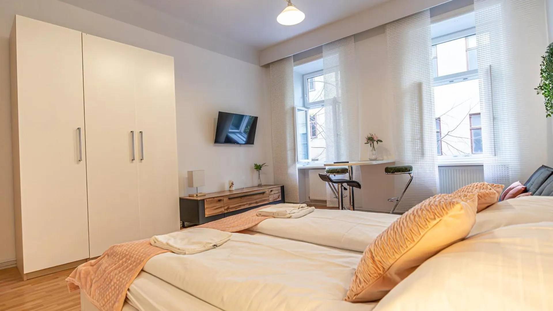 Apartment Elegant 2Br City Retreat Prime Central Location Vienna