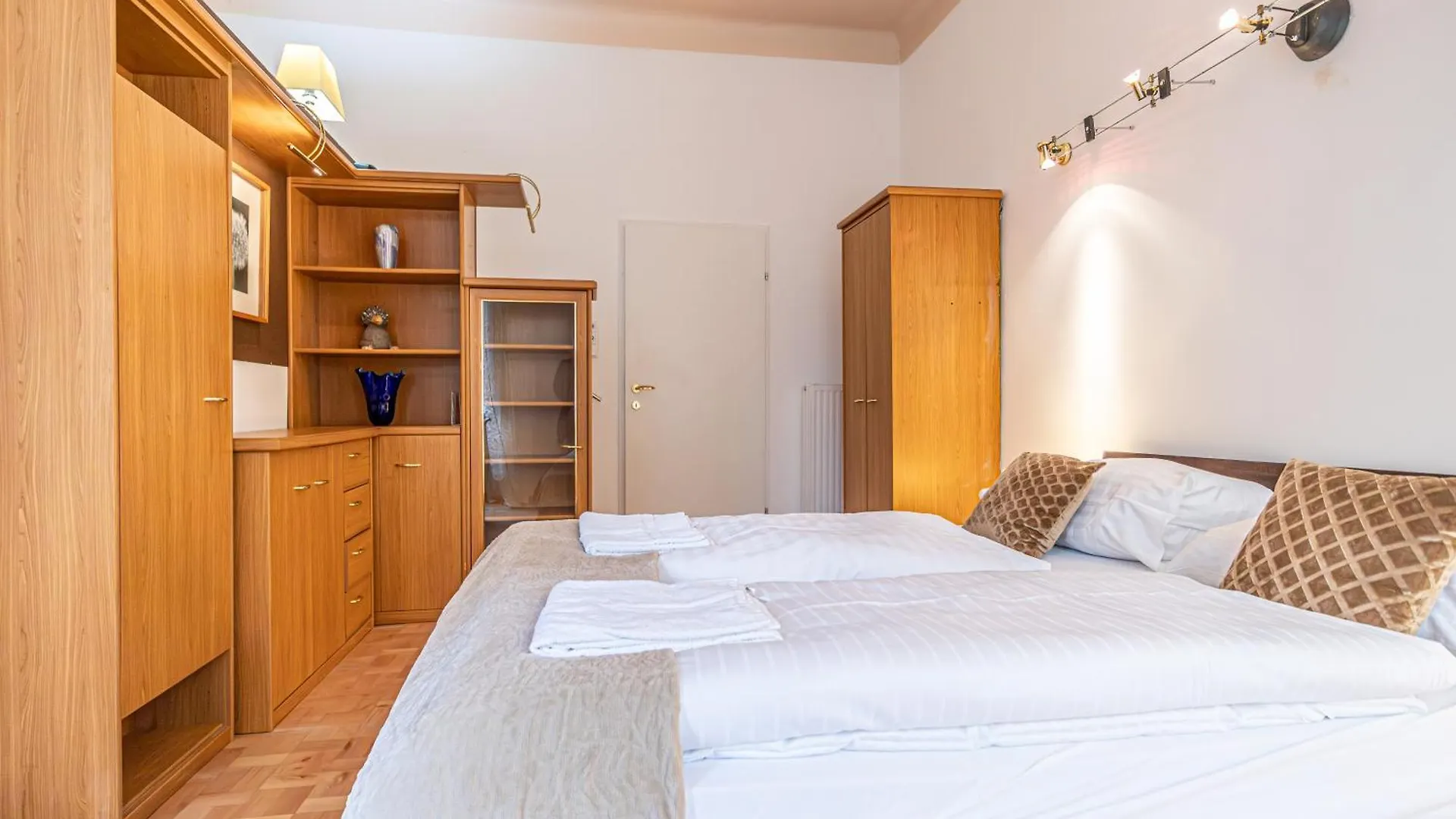 Apartment Elegant 2Br City Retreat Prime Central Location Vienna